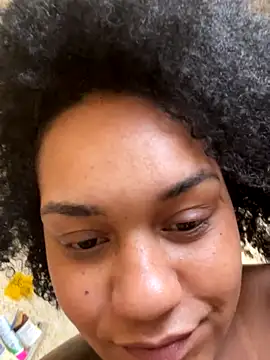 morenaluaa online show from 15, 9, 2025