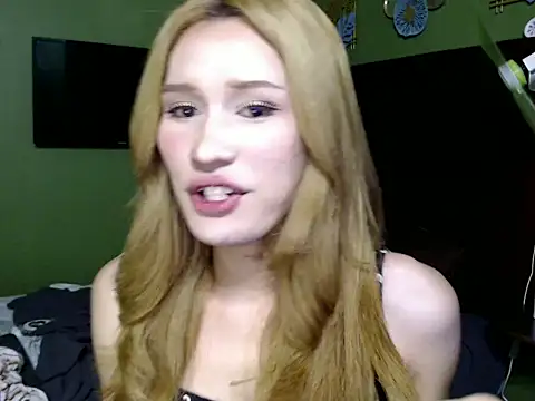 SerenaCortesi online show from 15, 9, 2025