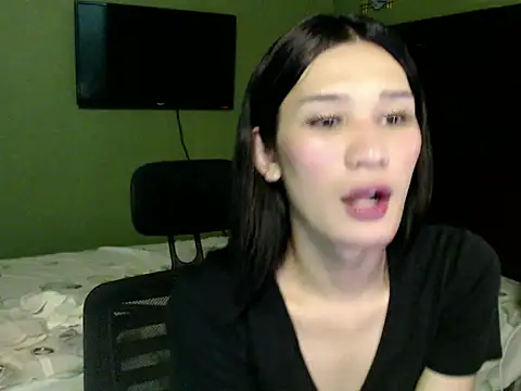 SerenaCortesi online show from 27, 10, 2025