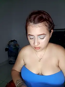 Chloe Sky love online show from 22, 4, 2026
