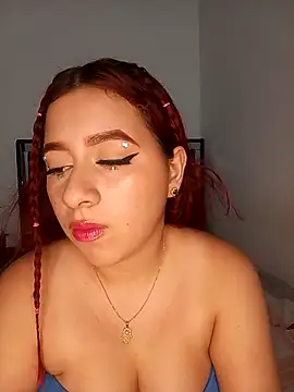 Snapshot of Chloe_Sky_love chatting on 18, 11, 2025 Chloe Sky love online show from 18, 11, 2025