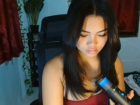 naughtyhothailey online show from 24, 6, 2026