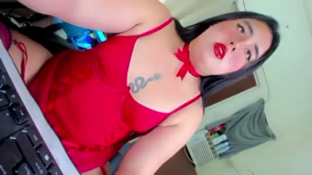 Snapshot of madeforyoou chatting on 15, 11, 2025 madeforyoou online show from 15, 11, 2025