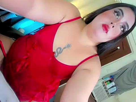 Snapshot of madeforyoou chatting on 21, 11, 2025 madeforyoou online show from 21, 11, 2025