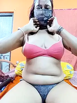 Hotpuja25 online show from 8, 11, 2025