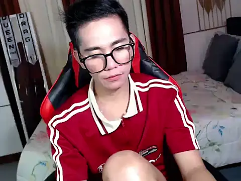 drinkmycumx online show from 4, 2, 2026