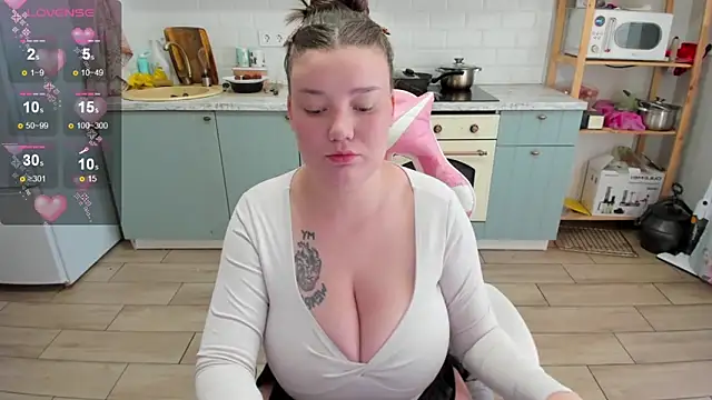 LinaElasm online show from 7, 3, 2026