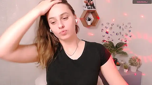 AmandaDimond  online show from 25, 10, 2025