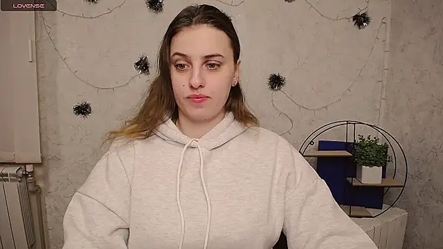 AmandaDimond  online show from 9, 2, 2026