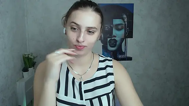 AmandaDimond  online show from 8, 11, 2025