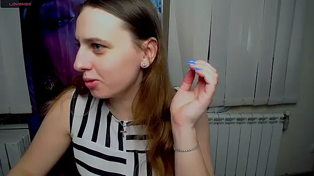 AmandaDimond  online show from 9, 3, 2026