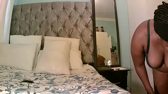 Pookie1990 online show from 25, 9, 2025