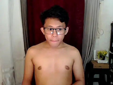 Snapshot of twink_asianbunny chatting on 26, 11, 2025 twink asianbunny online show from 26, 11, 2025