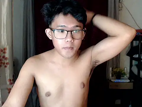Snapshot of twink_asianbunny chatting on 25, 10, 2025 twink asianbunny online show from 25, 10, 2025