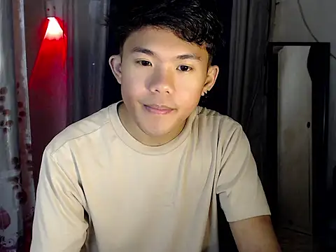 Snapshot of twink_asianbunny chatting on 14, 9, 2025 twink asianbunny online show from 14, 9, 2025