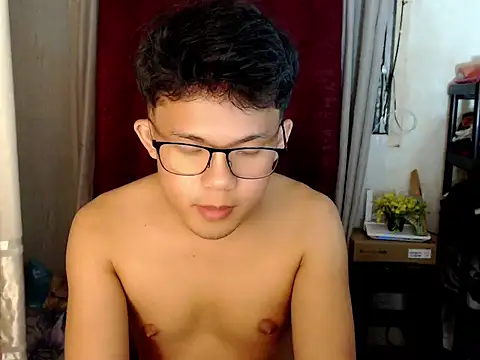 Snapshot of twink_asianbunny chatting on 7, 11, 2025 twink asianbunny online show from 7, 11, 2025