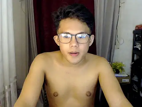 Snapshot of twink_asianbunny chatting on 12, 11, 2025 twink asianbunny online show from 12, 11, 2025