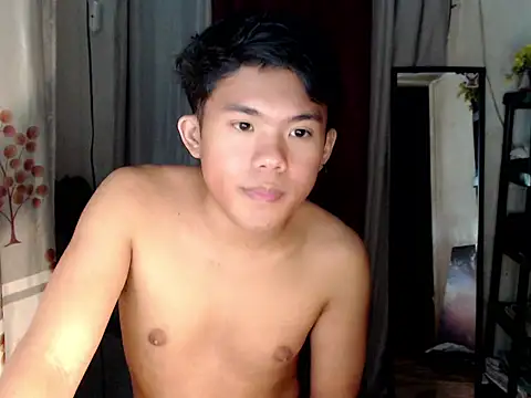 Snapshot of twink_asianbunny chatting on 4, 10, 2025 twink asianbunny online show from 4, 10, 2025