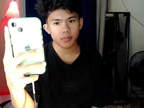 Snapshot of twink_asianbunny chatting on 19, 9, 2025 twink asianbunny online show from 19, 9, 2025