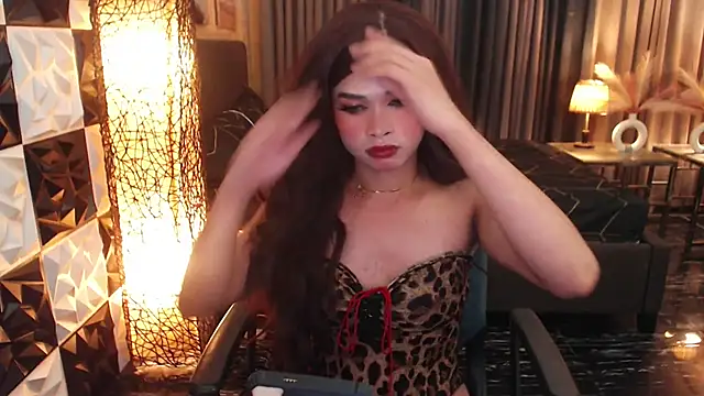 BigCockMaxineTS online show from 1, 10, 2025