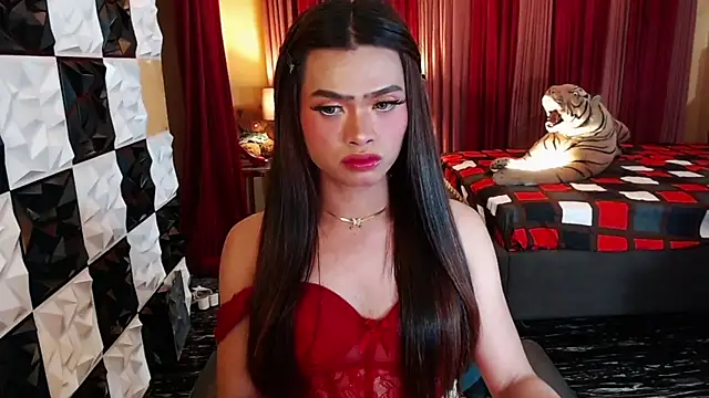 BigCockMaxineTS online show from 8, 10, 2025