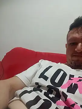 Snapshot of Suamulherfeliz chatting on 6, 7, 2026 Suamulherfeliz online show from 6, 7, 2026