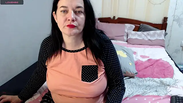 Snapshot of Sasha_cherry chatting on 15, 11, 2025 Sasha cherry online show from 15, 11, 2025