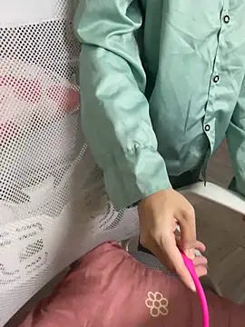 Mina048 online show from 8, 11, 2025