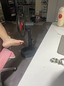 Mina048 online show from 8, 10, 2025