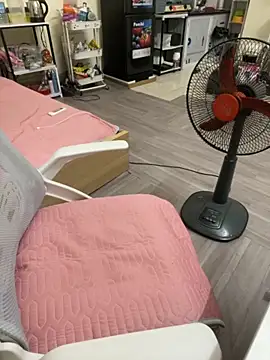 Mina048 online show from 8, 10, 2025