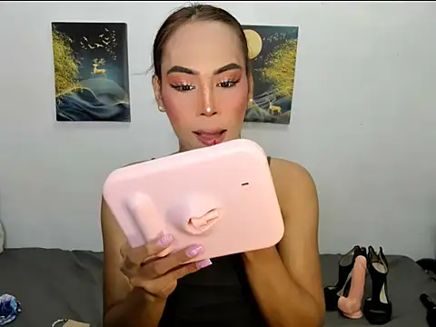 Savanna White online show from 9, 11, 2025