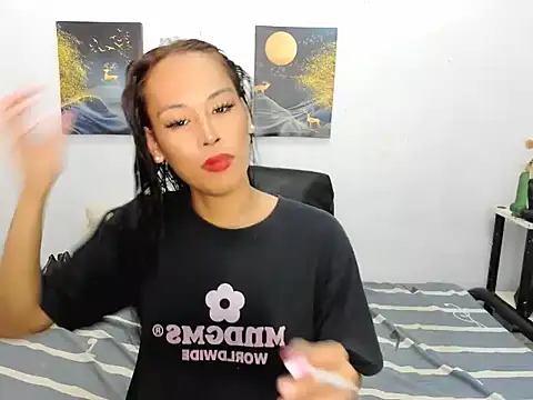 Savanna White online show from 27, 10, 2025