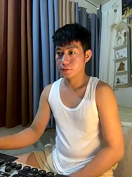 xshyboyx online show from 7, 1, 2026