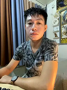 xshyboyx online show from 4, 11, 2025