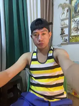xshyboyx online show from 13, 7, 2026