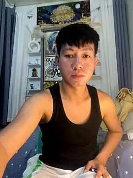 xshyboyx online show from 8, 10, 2025