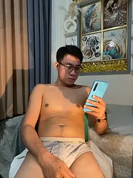 xshyboyx online show from 12, 9, 2025