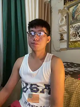 xshyboyx online show from 15, 6, 2026