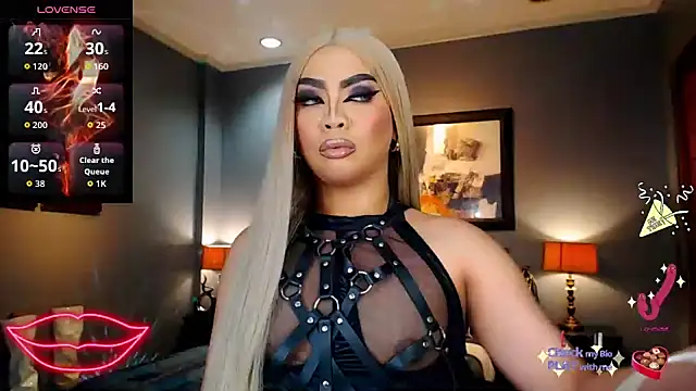 FridaHumphrey online show from 25, 10, 2025