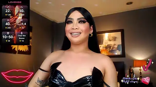 FridaHumphrey online show from 8, 4, 2026