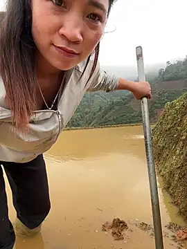 ThiHa003 online show from 2, 4, 2026