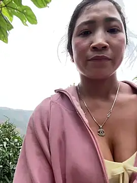 Snapshot of ThiHa003 chatting on 15, 2, 2026 ThiHa003 online show from 15, 2, 2026