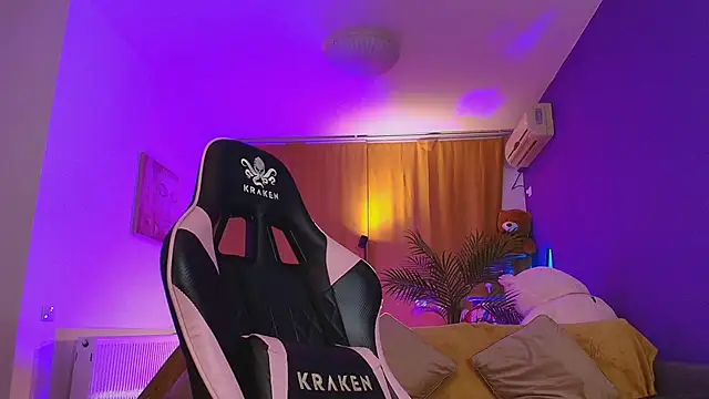 AnyaKim online show from 27, 10, 2025