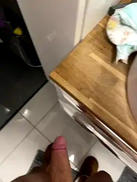 Snapshot of Lopochow chatting on 4, 11, 2025 Lopochow online show from 4, 11, 2025