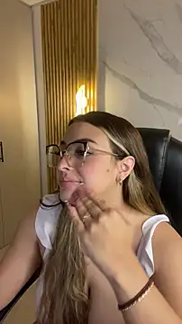 KYLIE JONES6 online show from 25, 9, 2025