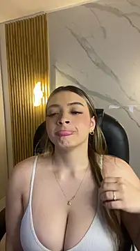 KYLIE JONES6 online show from 4, 10, 2025