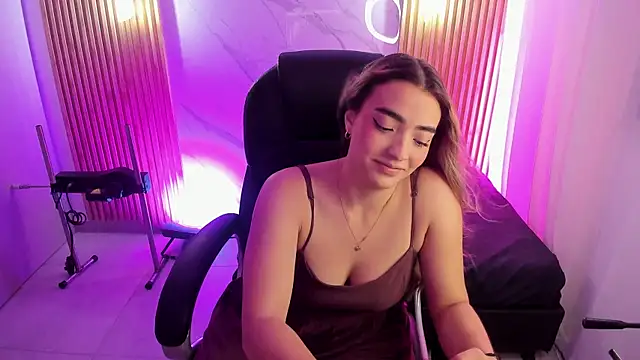 KYLIE JONES6 online show from 5, 5, 2026