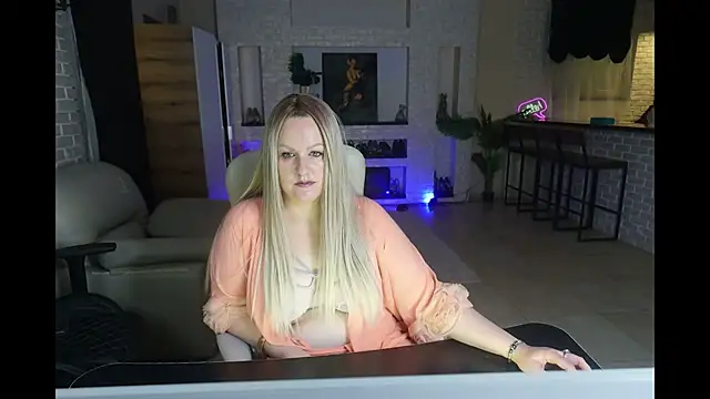 Snapshot of MariemLui chatting on 16, 6, 2026 MariemLui online show from 16, 6, 2026