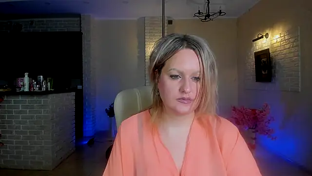 MariemLui online show from 9, 11, 2025