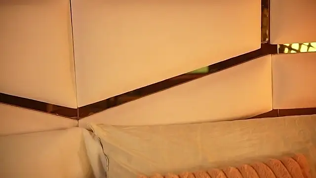 ambar rosse25 online show from 5, 10, 2025